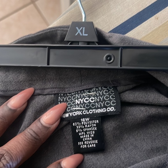 NYCC | Gray Dress Pants - Picture 3 of 3